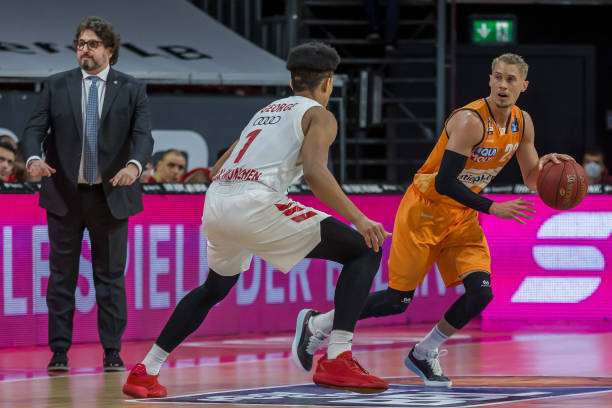 员的心理博 员的心理博