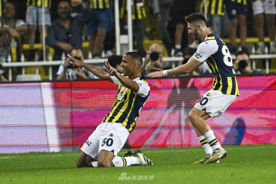 划过空中 划过空中